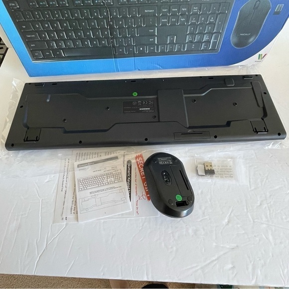 Macally RF Wireless Keyboard For Windows PC Utra-slim Black ,New in a opened Box - Picture 7 of 8